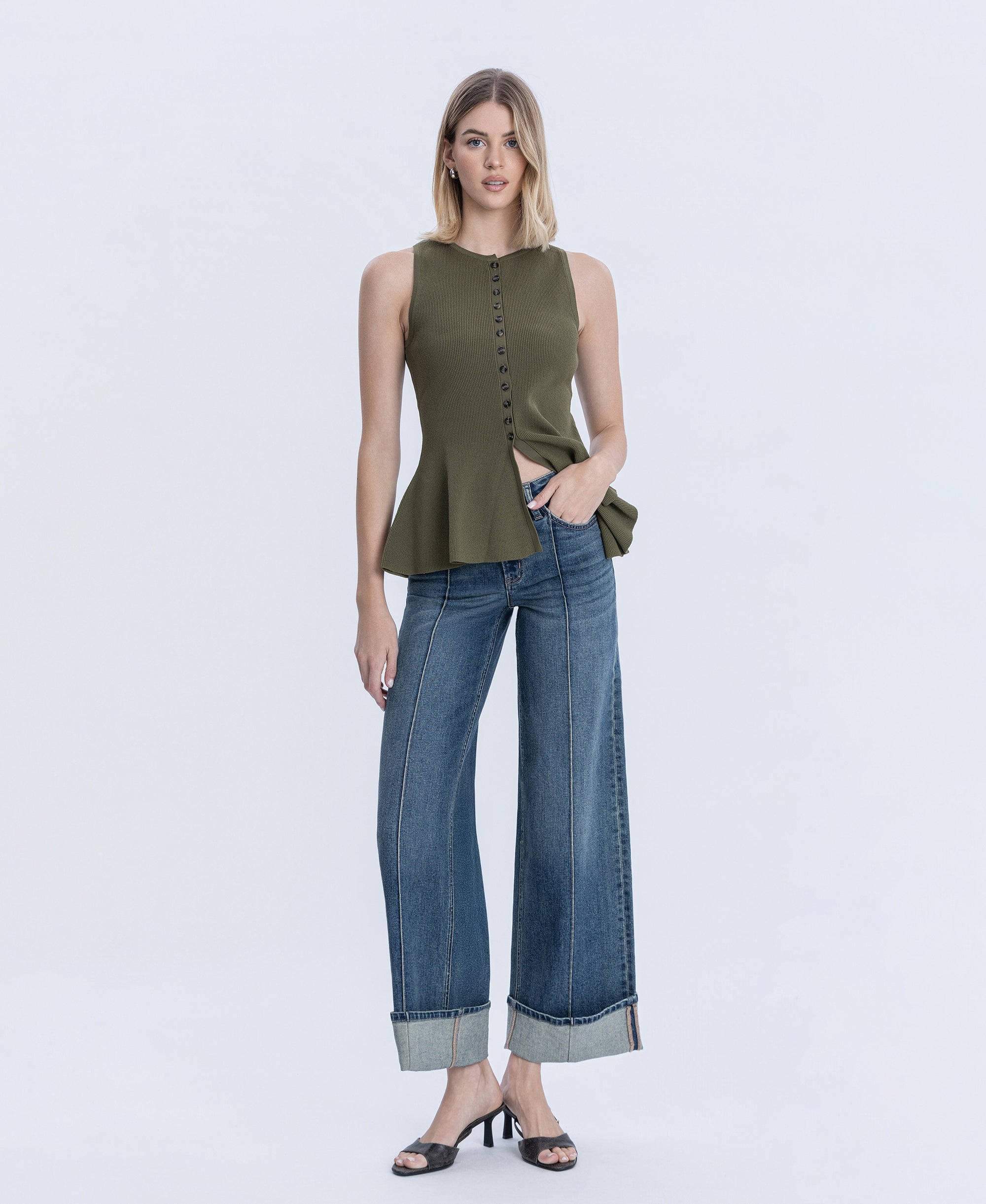 とも　TUCK WIDE DENIM PANTS Flying Monkey Authenticity - Mid Rise Pin Tuck Cuffed Baggy Wide