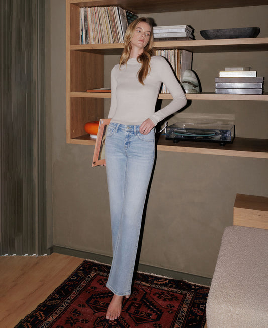 editorial image of Extraordinary - Low Rise Straight Jeans With Tint